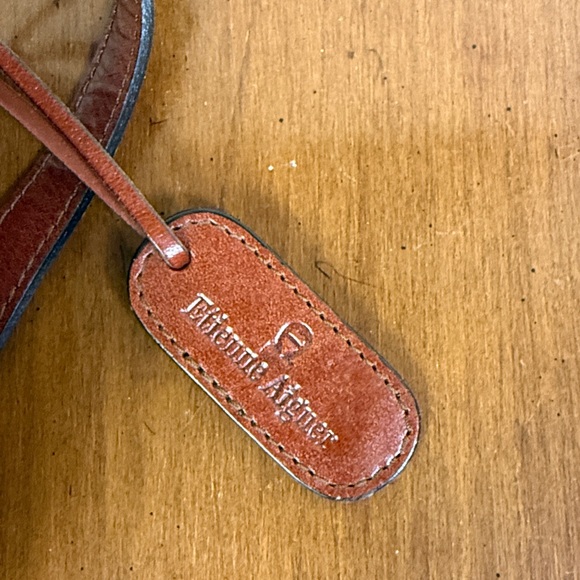 Vintage Etienne Aigner Leather Crossbody - Picture 3 of 10